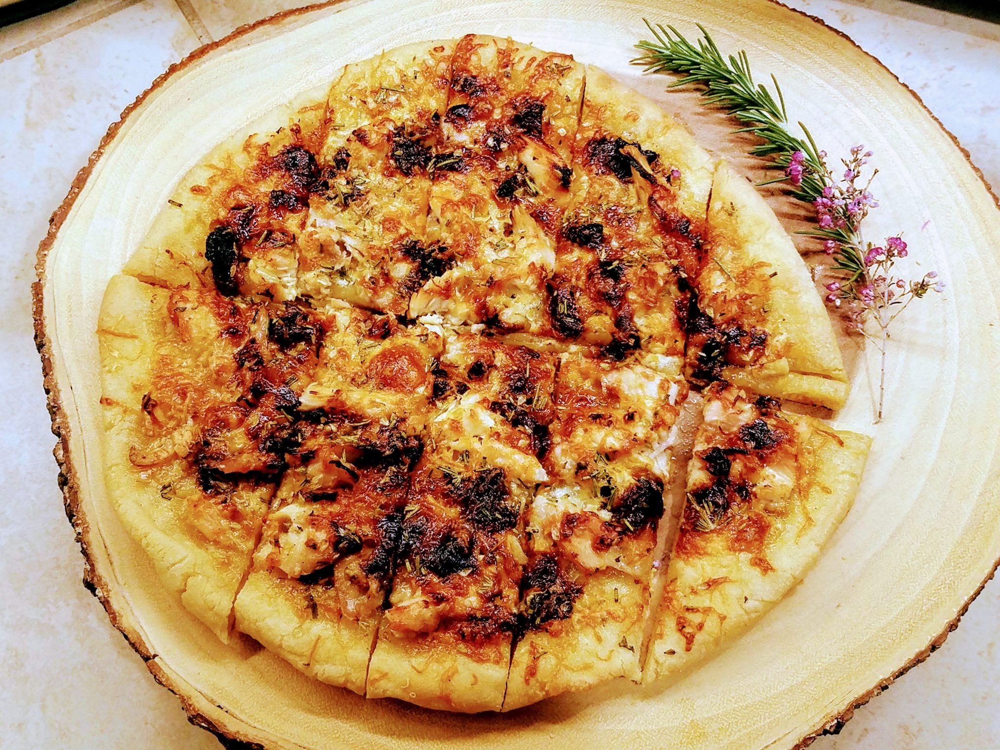 Gluten Free Flatbread with Dubliner Cheese, Roasted Chicken and Sun