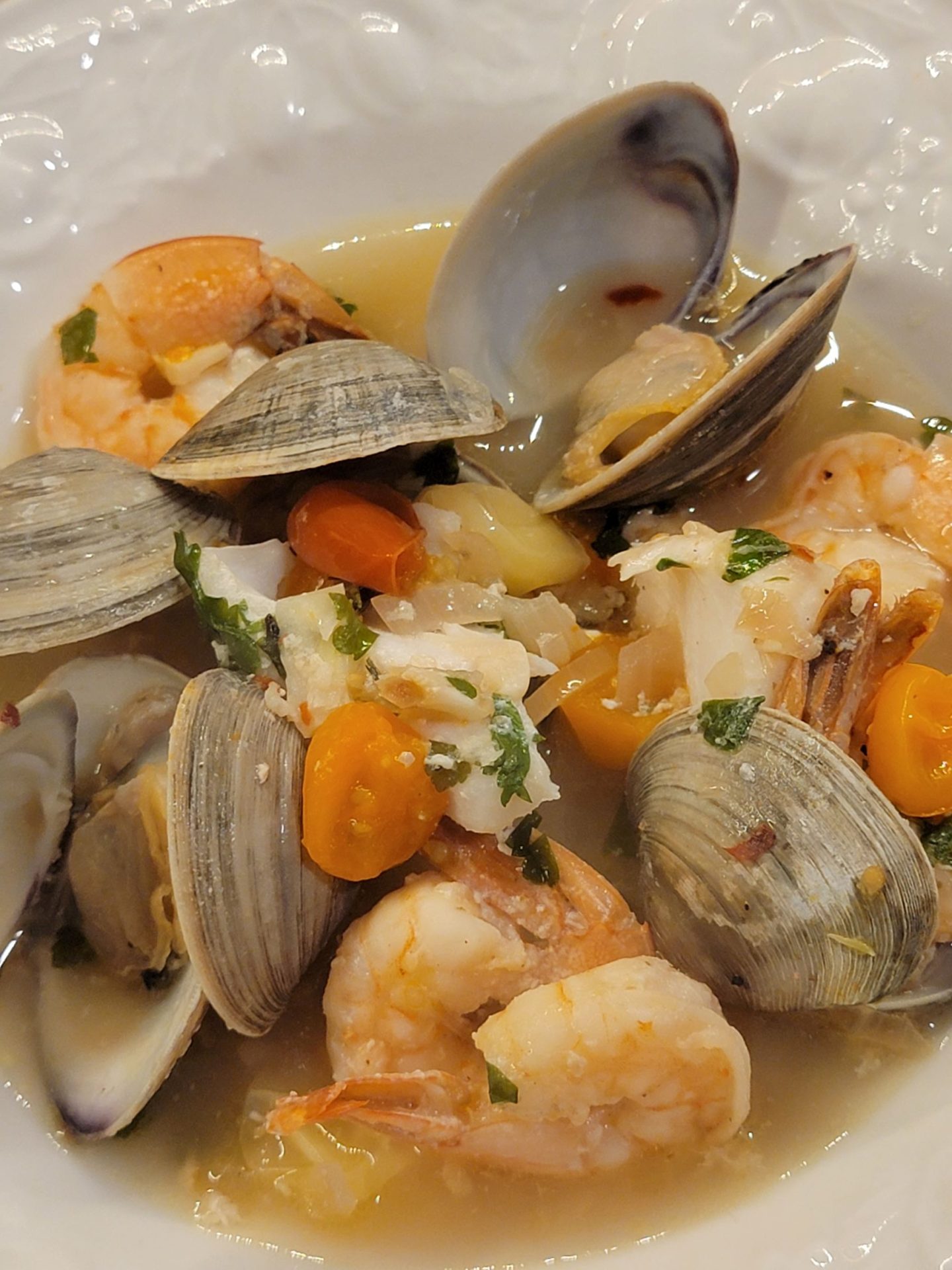 Foil Wrapped Seafood Packets (Gluten Free) - Mama Laura's Kitchen