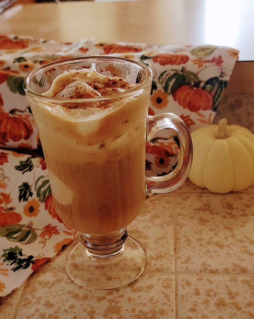 Pumpkin Spice Ice Cream - Mama Laura's Kitchen