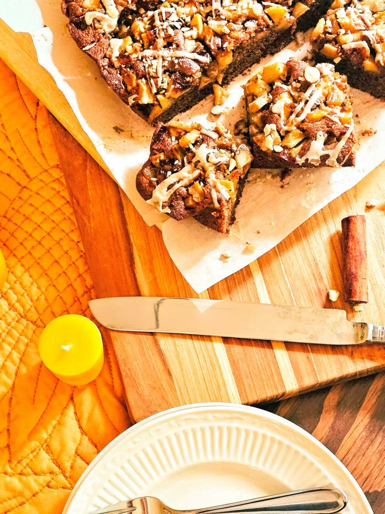 Chai Spice Apple Cake